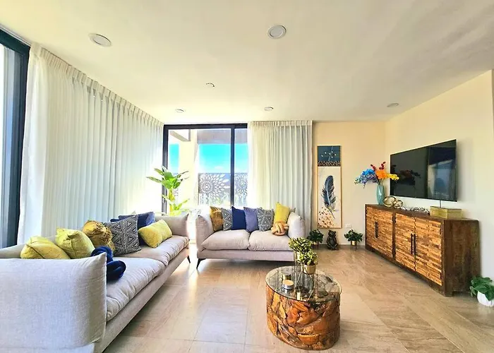Amazing Panoramic View From Penthouse In Pedregal Appartement